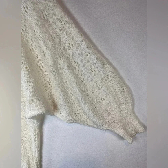 VTG pointelle knit ivory sweater size S-M (see measurements) ruffle neck romance - Picture 3 of 8